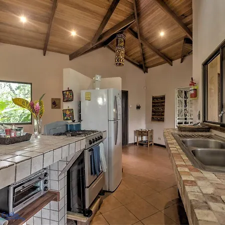 Casa Koda Beach Front Cocles Exterior photo